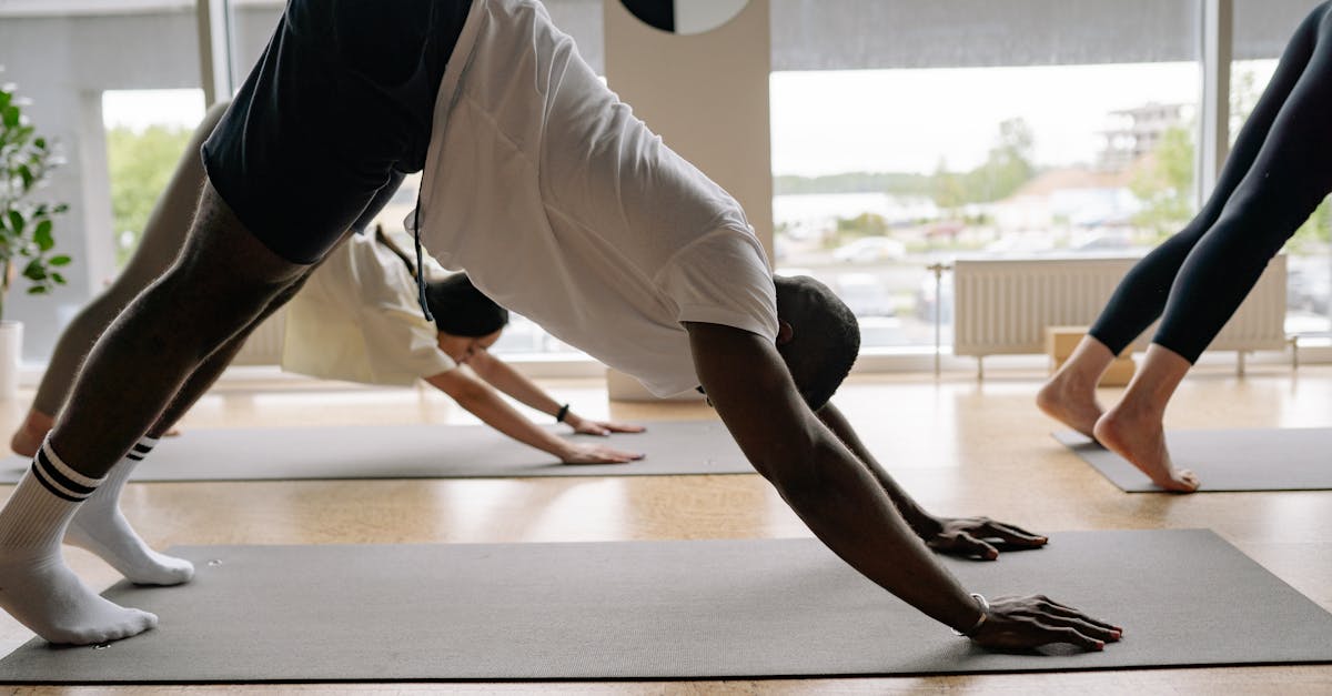 découvrez les bienfaits du stretching pour améliorer votre souplesse, prévenir les blessures et favoriser la relaxation musculaire au quotidien.