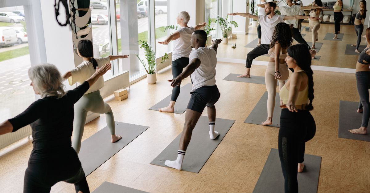 découvrez les bienfaits du stretching pour améliorer votre souplesse, réduire les tensions musculaires et favoriser la relaxation. des conseils pratiques pour intégrer le stretching à votre routine quotidienne.