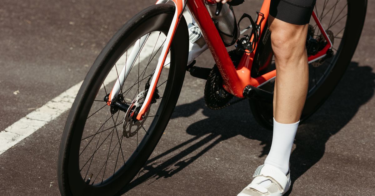 découvrez comment réussir la transition vélo à course à pied pour optimiser vos performances en triathlon avec nos conseils et techniques efficaces.