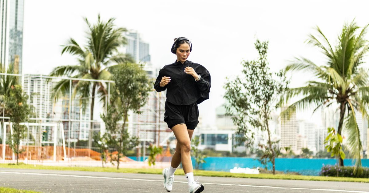 améliorez votre performance en course à pied grâce à une cadence de course optimale. découvrez comment ajuster votre rythme pour courir plus efficacement et réduire les risques de blessures.