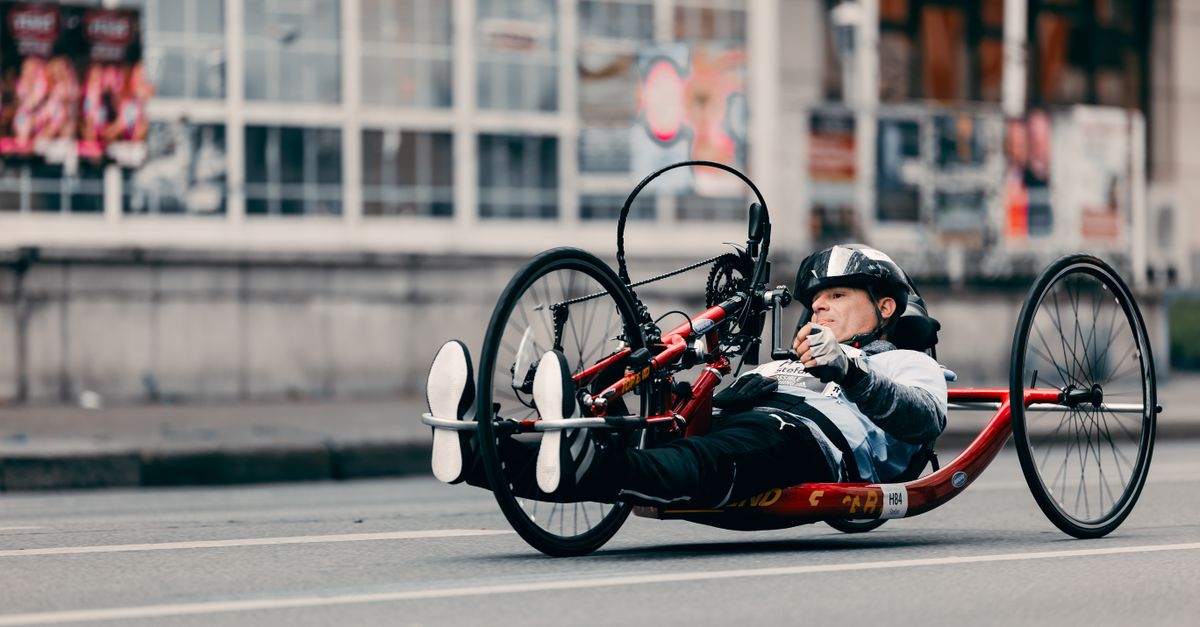 découvrez comment adapter efficacement votre plan d'entraînement pour atteindre vos objectifs sportifs tout en évitant les blessures.