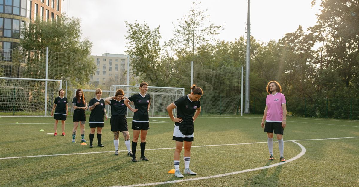 découvrez nos séances de training en groupe pour améliorer votre forme physique, motiver et partager vos objectifs avec d'autres passionnés.
