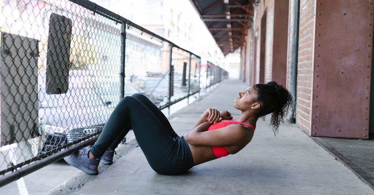 découvrez les exercices pour renforcer votre sangle abdominale et améliorer votre posture grâce à des entraînements ciblés et efficaces.