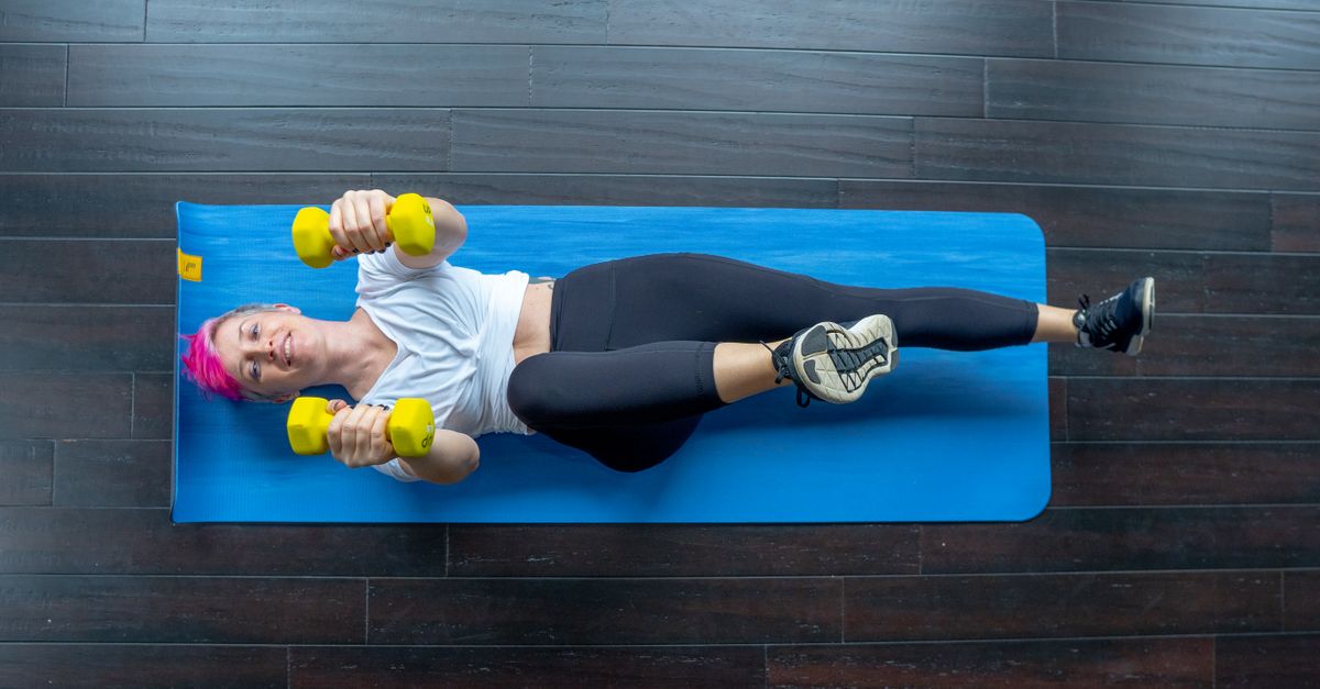 découvrez des exercices efficaces pour renforcer votre sangle abdominale et améliorer votre posture avec notre guide complet des exercices de gainage.