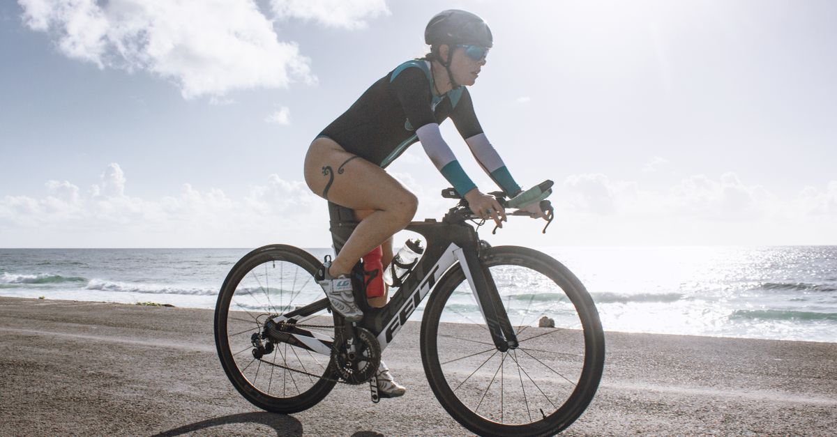 découvrez tout sur le triathlon : entraînement, conseils, épreuves et équipements pour exceller dans ce sport d'endurance combinant natation, cyclisme et course à pied.