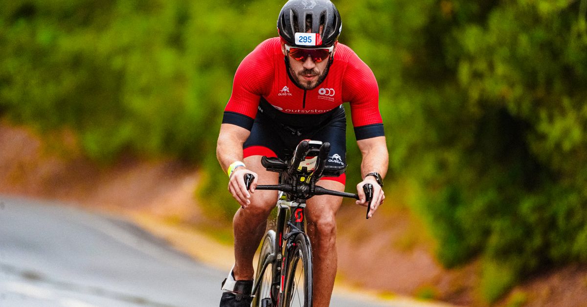 découvrez des exercices de puissance pour le cyclisme afin d'améliorer votre force, votre endurance et vos performances sur le vélo.